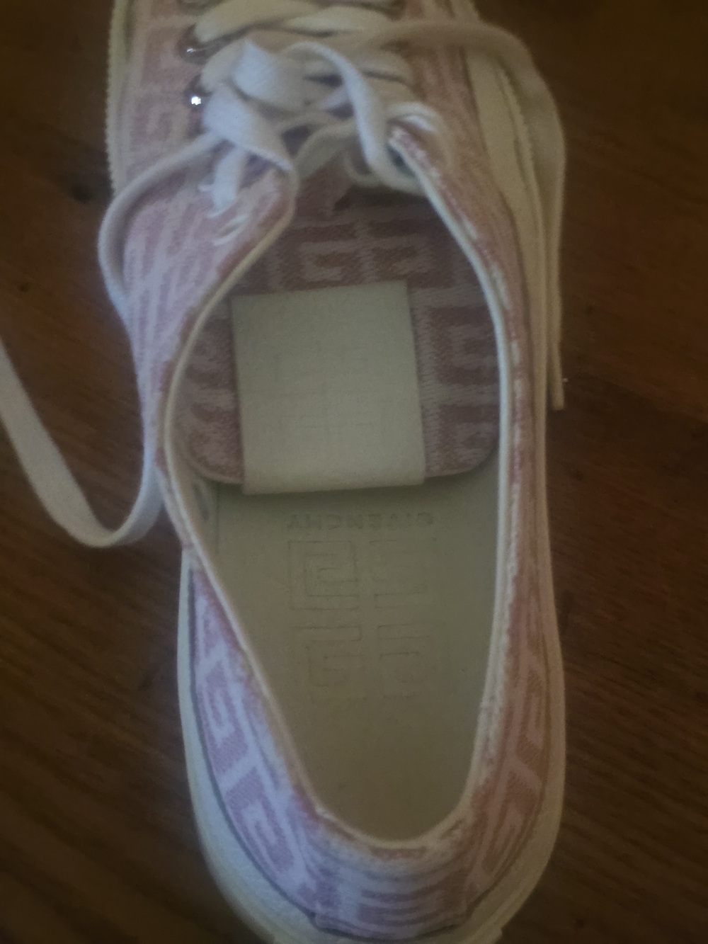 Givenchy Pink Patterned Low-Top Sneakers - Picture 10 of 16